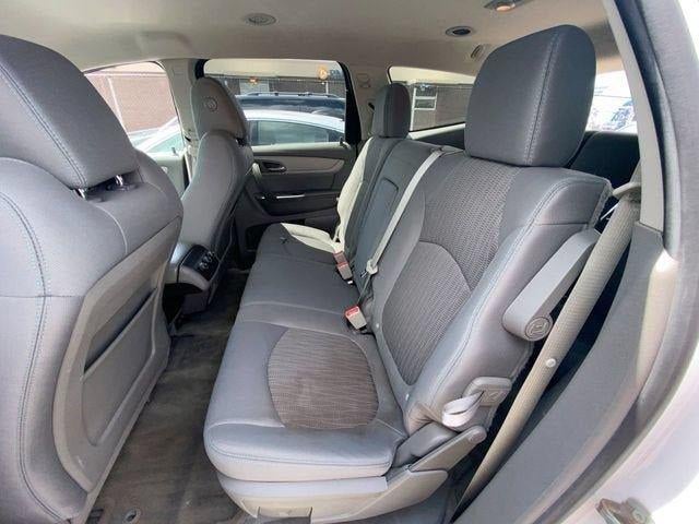 2017 Chevrolet Traverse LS