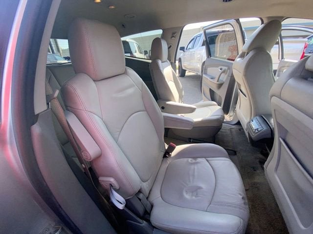 2011 Chevrolet Traverse LT w/2LT