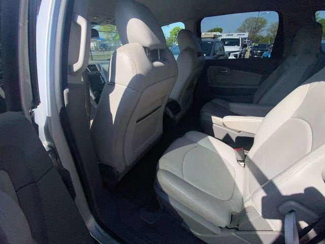 2011 Chevrolet Traverse LT w/2LT