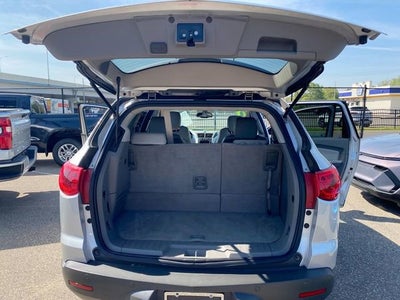 2011 Chevrolet Traverse LT w/2LT