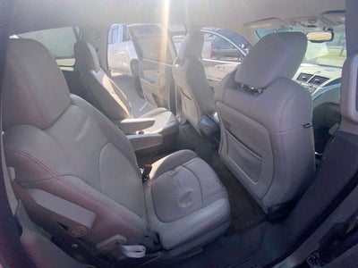 2011 Chevrolet Traverse LT w/2LT