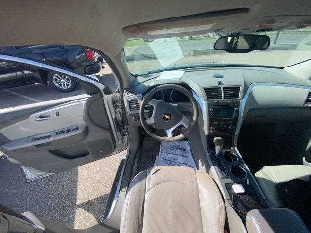 2011 Chevrolet Traverse LT w/2LT