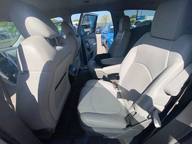 2011 Chevrolet Traverse LT w/2LT