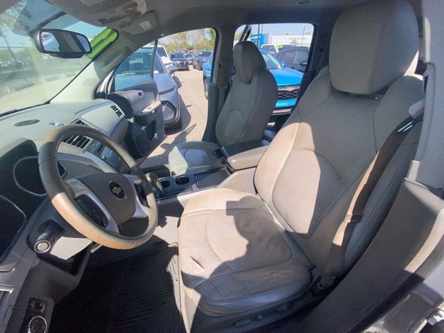2011 Chevrolet Traverse LT w/2LT