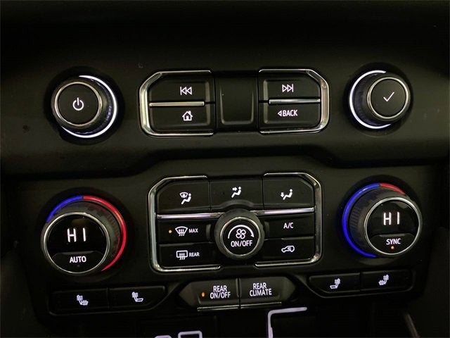 2022 Chevrolet Suburban LT