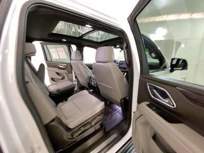 2023 Chevrolet Suburban LT