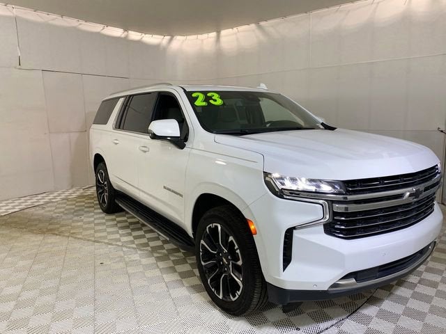 2023 Chevrolet Suburban LT