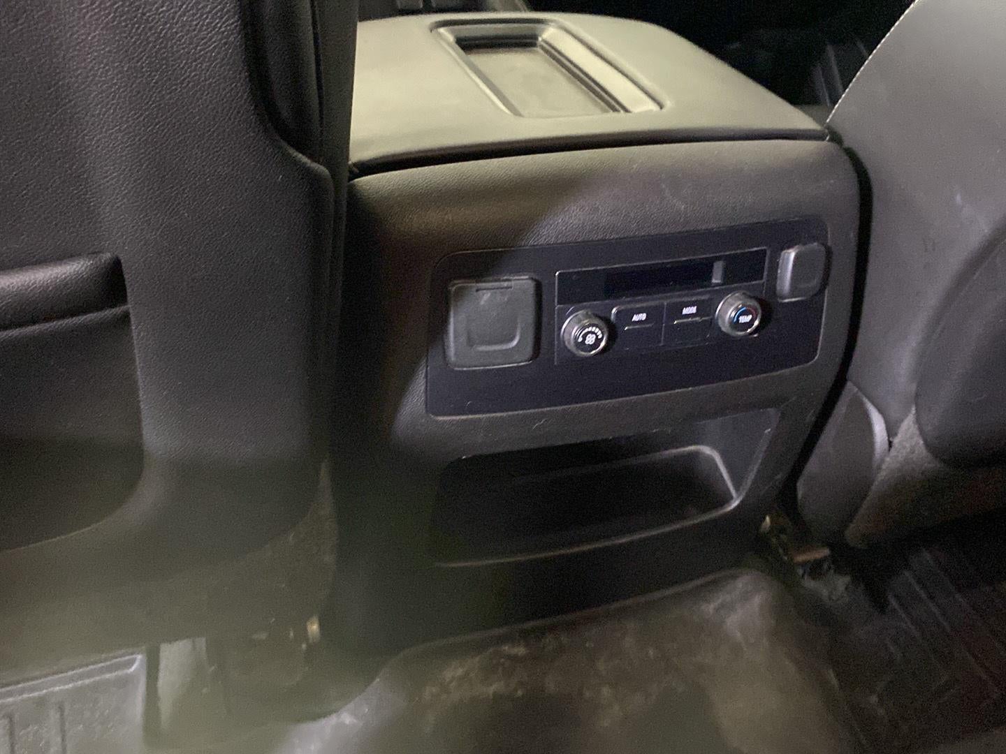 2015 Chevrolet Suburban LT