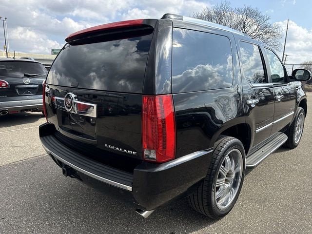 Used 2010 Cadillac Escalade Luxury with VIN 1GYUCBEF8AR248828 for sale in Redford Charter Township, MI