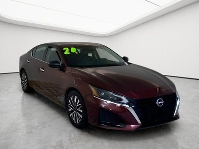 2024 Nissan Altima SV FWD