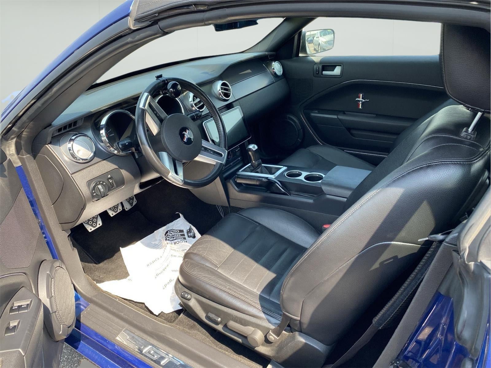 2006 Ford Mustang GT Deluxe