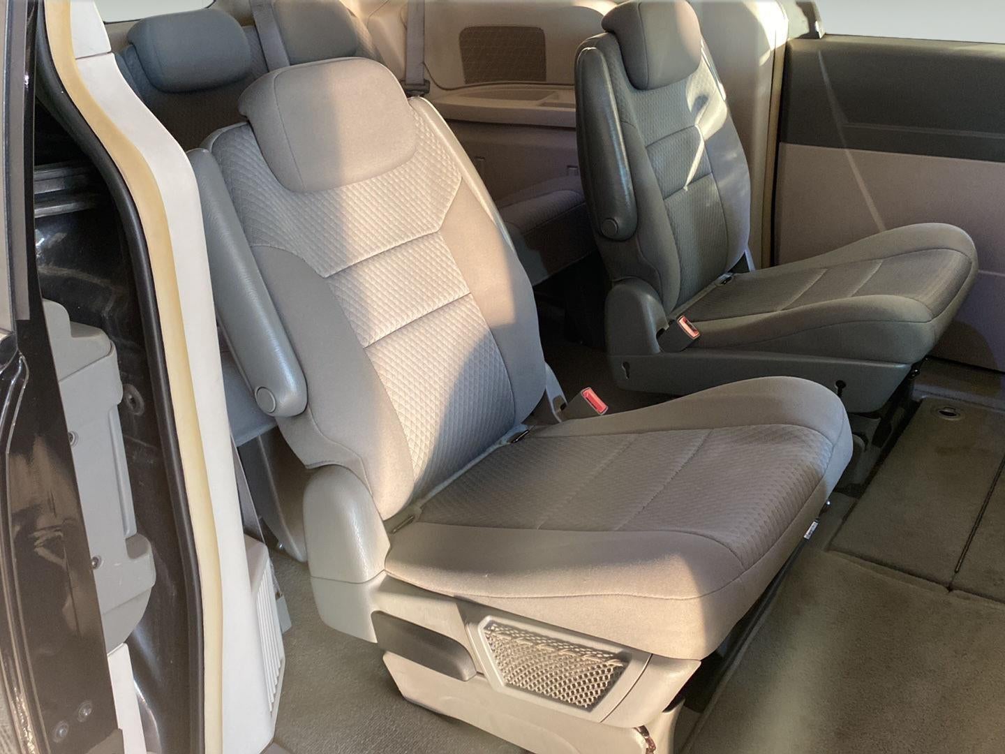 2010 Chrysler Town & Country Touring