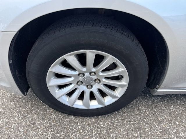 2012 Chrysler 300 Base