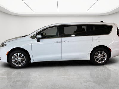 2023 Chrysler Pacifica Touring L AWD