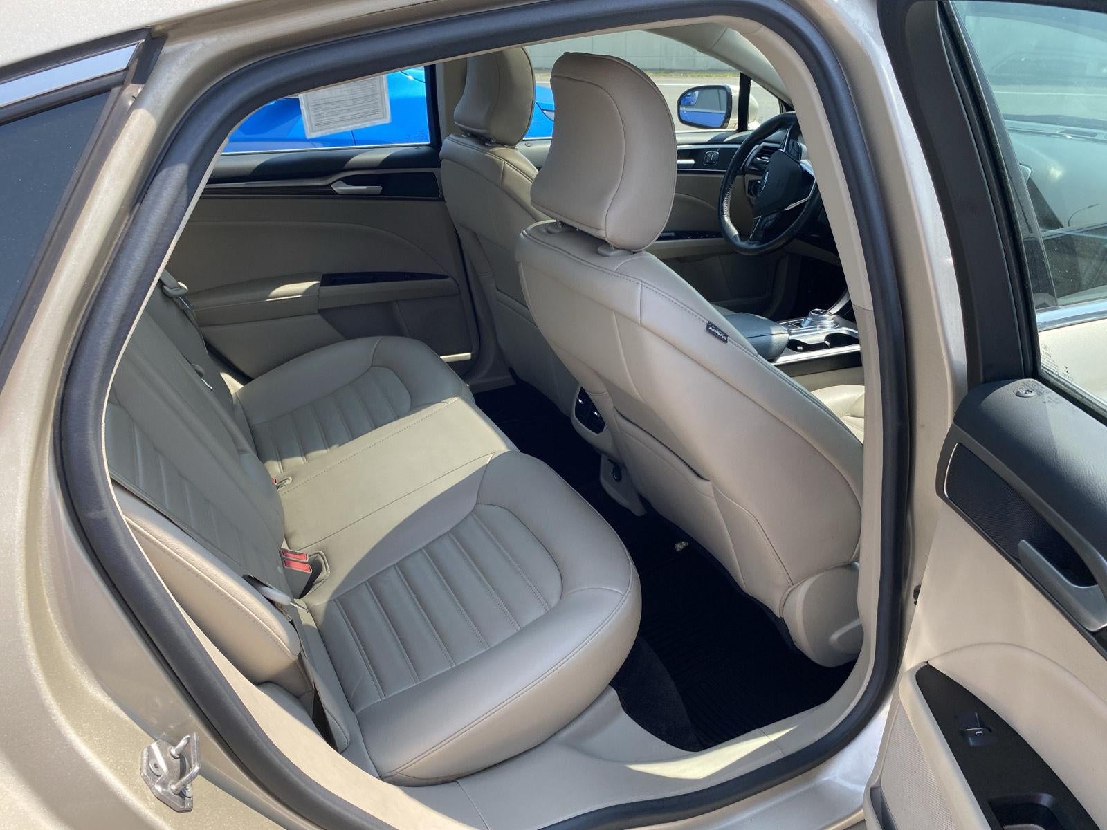 2017 Ford Fusion SE