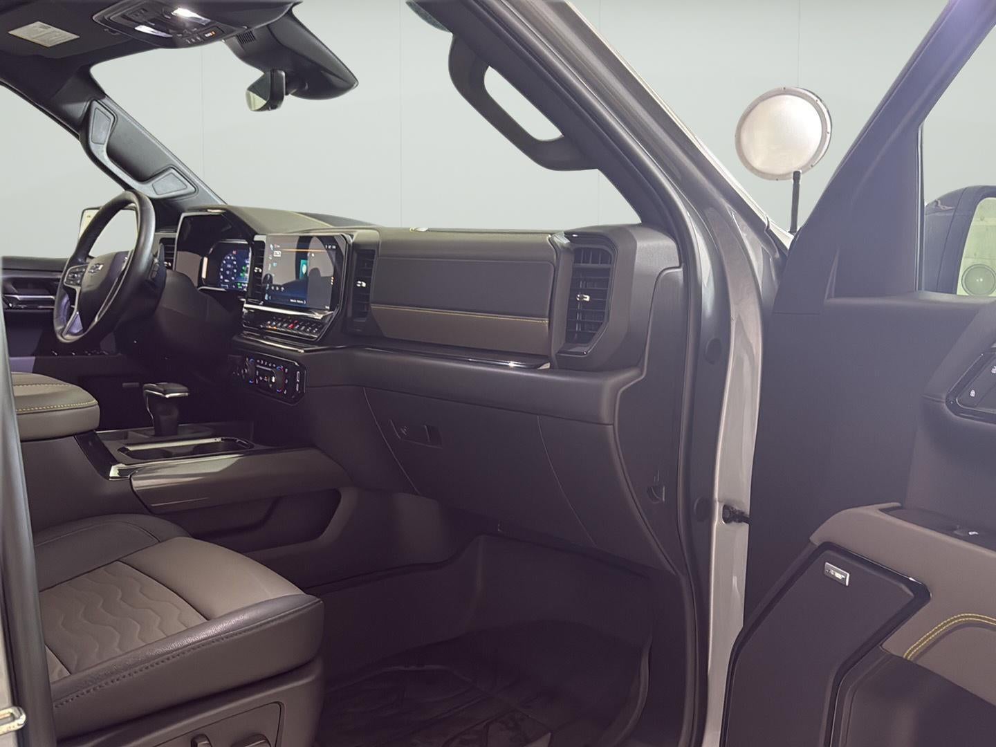 2024 Chevrolet Silverado 1500 ZR2 - Photo 17