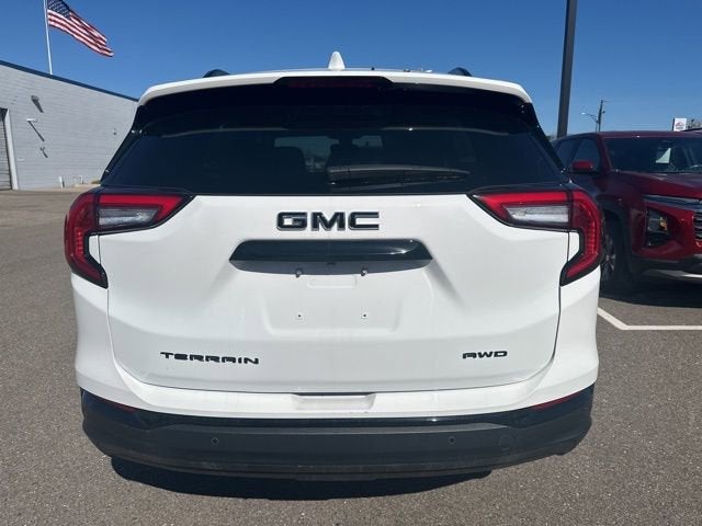 2022 GMC Terrain SLE