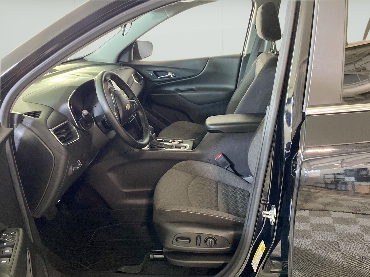 2024 Chevrolet Equinox LT - Photo 18