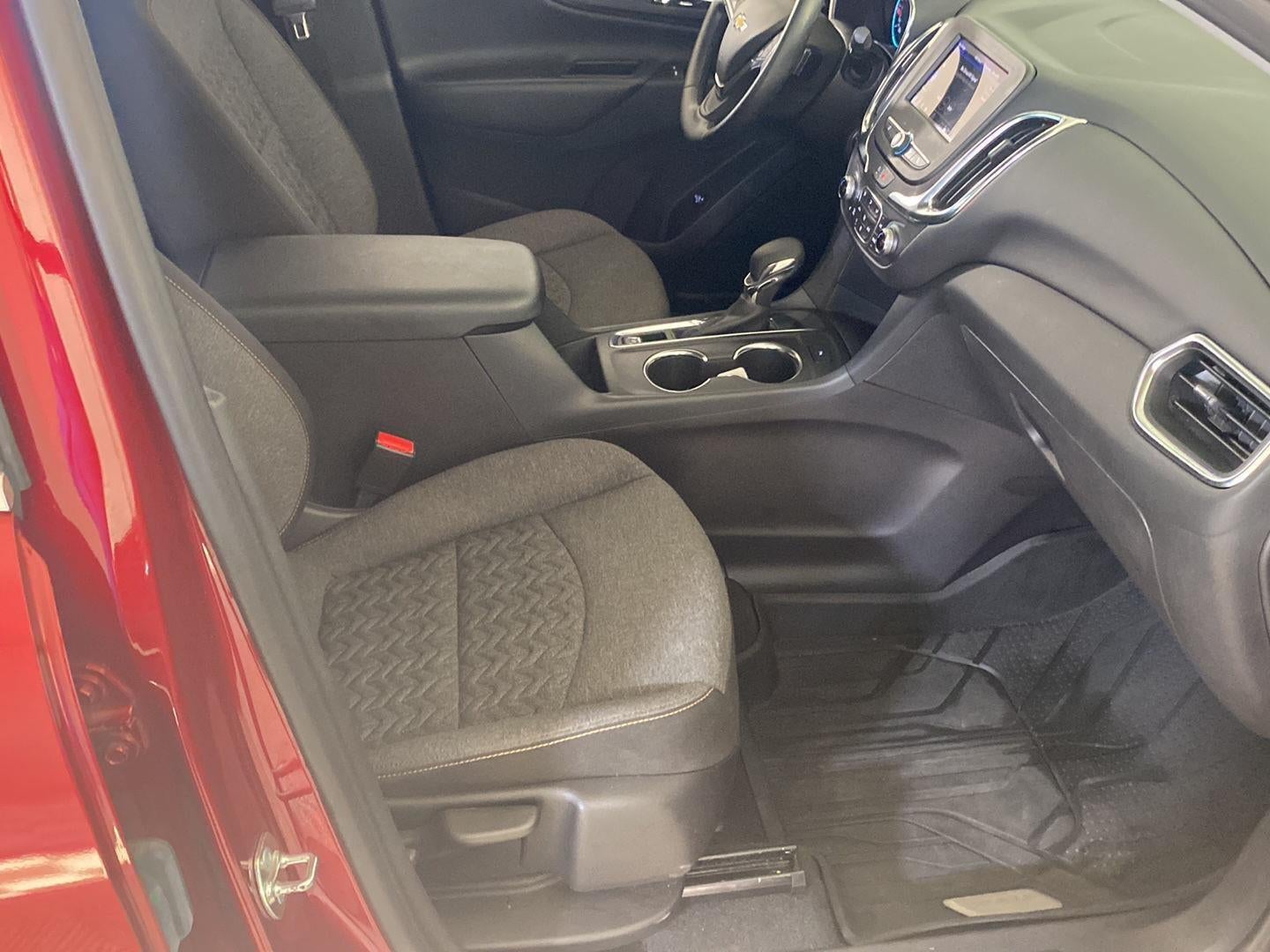 2024 Chevrolet Equinox LT - Photo 31