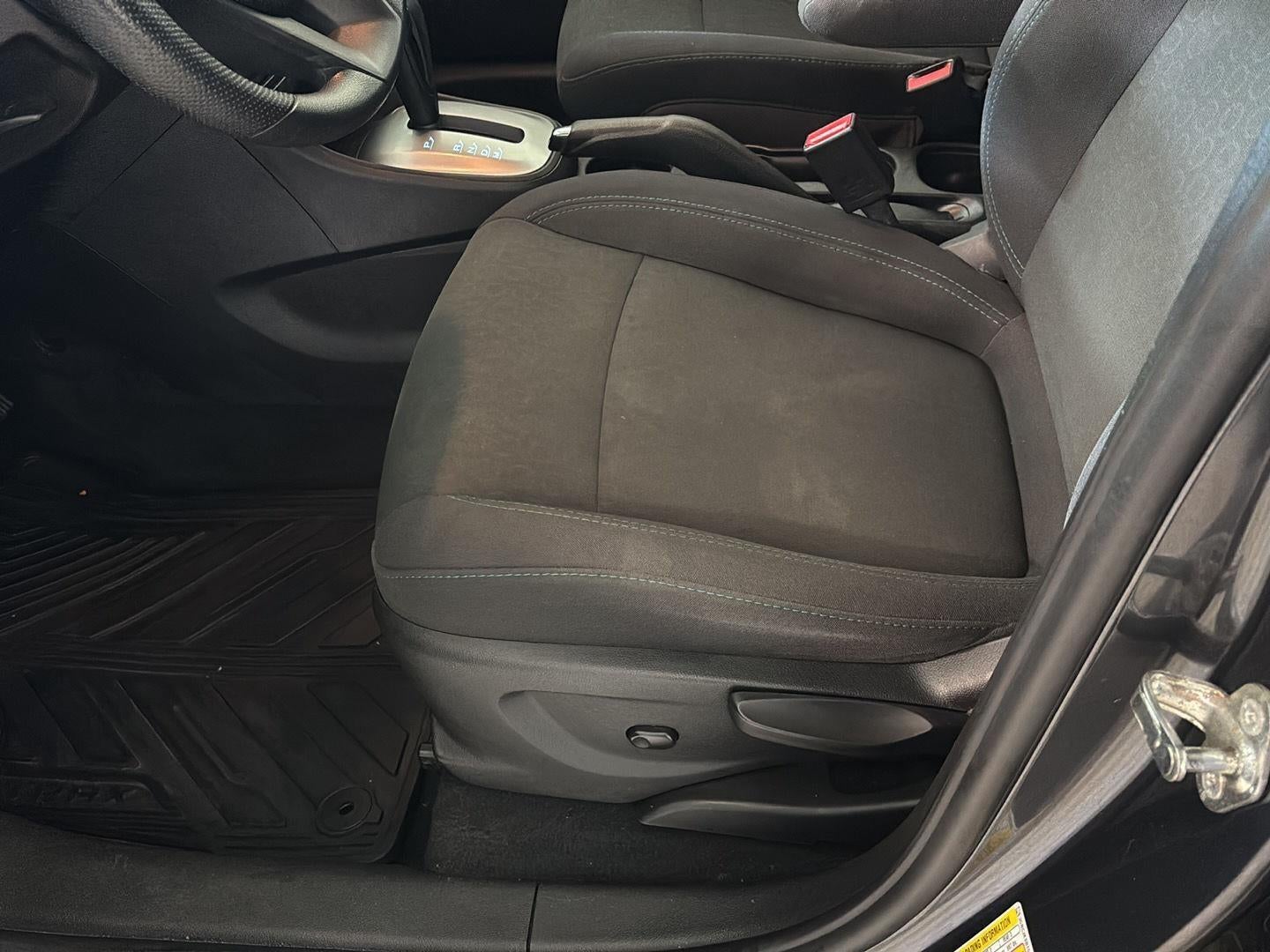 2016 Chevrolet Trax LS - Photo 11