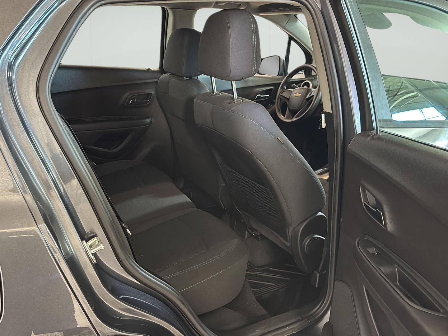 2016 Chevrolet Trax LS - Photo 17