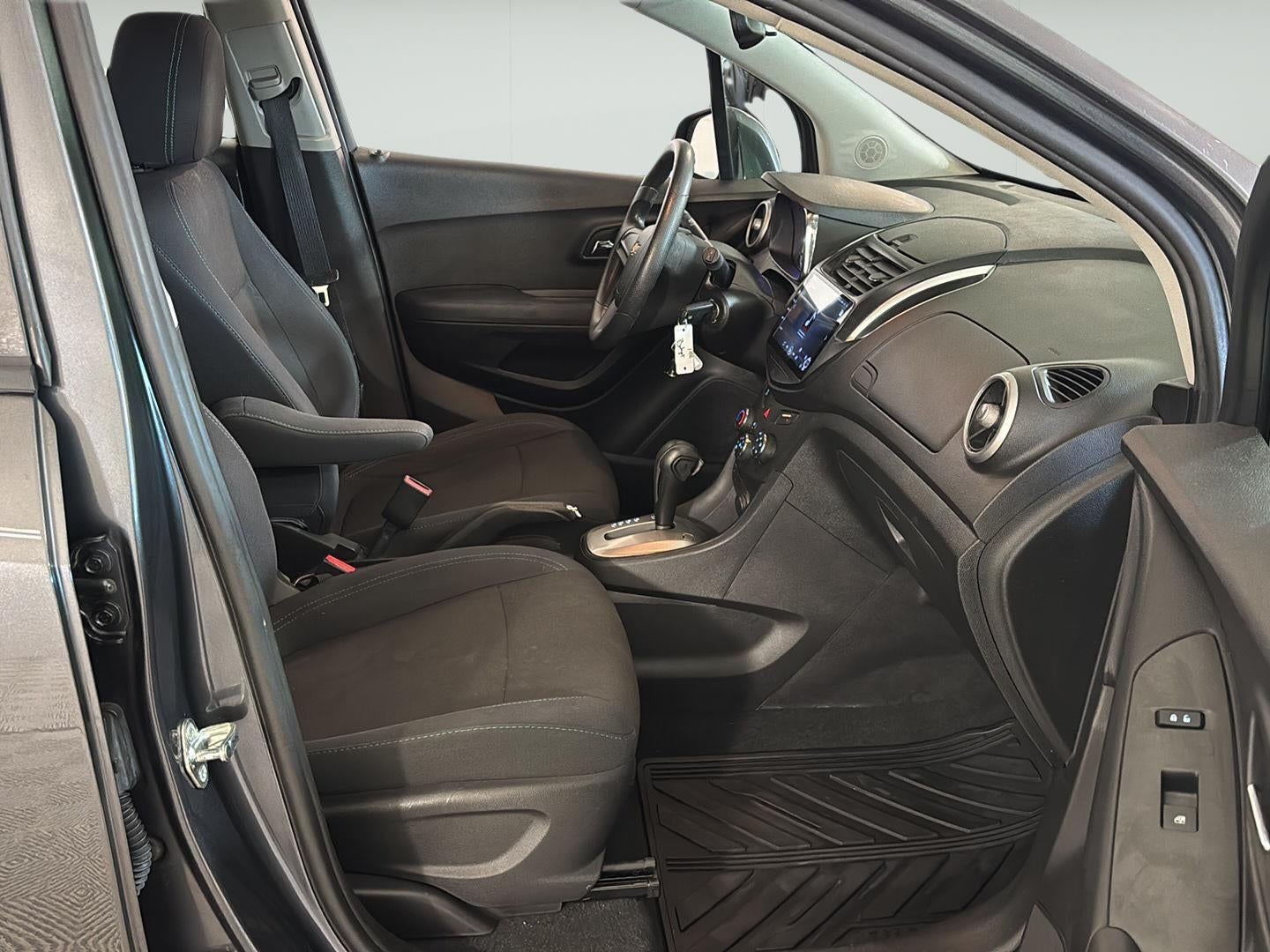 2016 Chevrolet Trax LS - Photo 18
