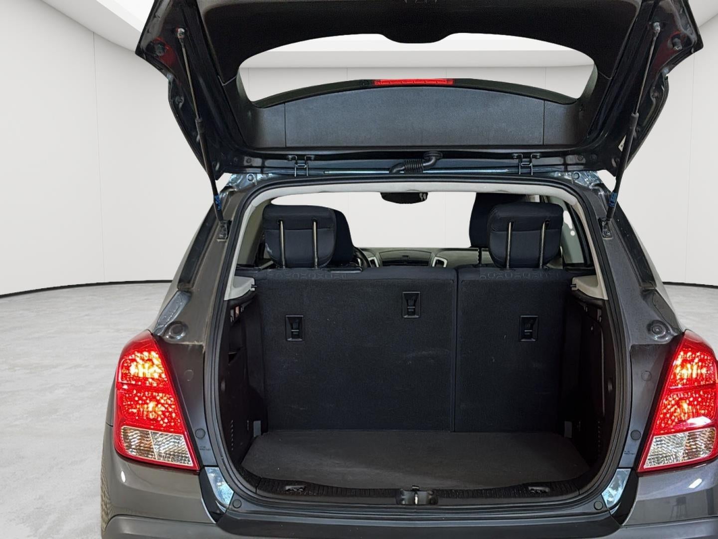 2016 Chevrolet Trax LS - Photo 29