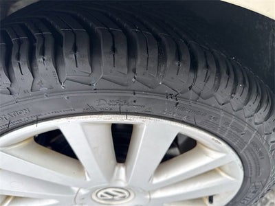 2008 Volkswagen New Beetle Coupe S