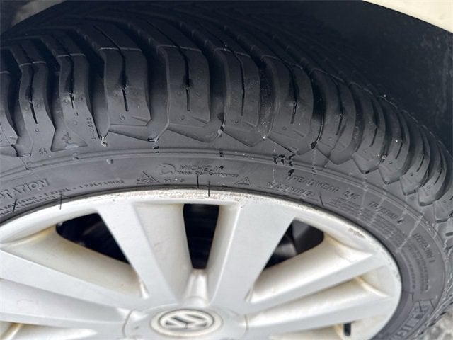 2008 Volkswagen New Beetle Coupe S