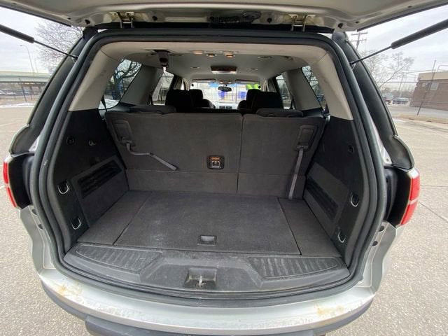 2007 Saturn Outlook XE