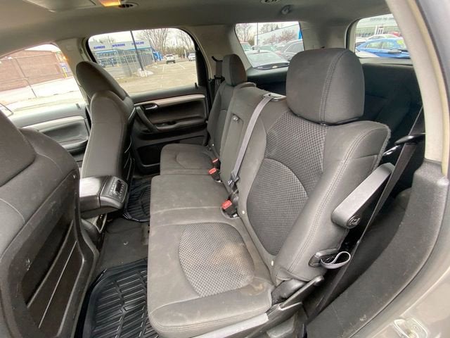 2007 Saturn Outlook XE