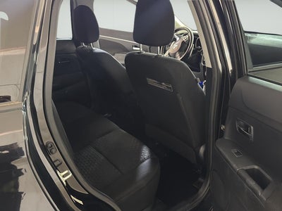 2011 Mitsubishi Outlander Sport SE