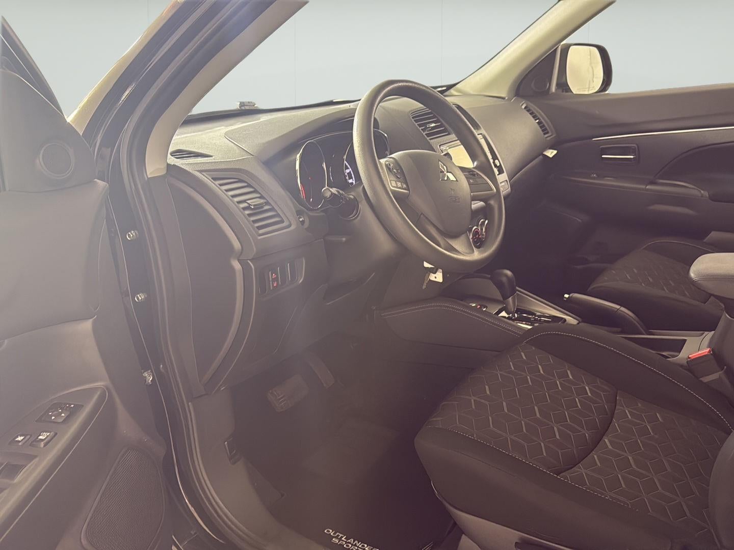 2023 Mitsubishi Outlander Sport ES
