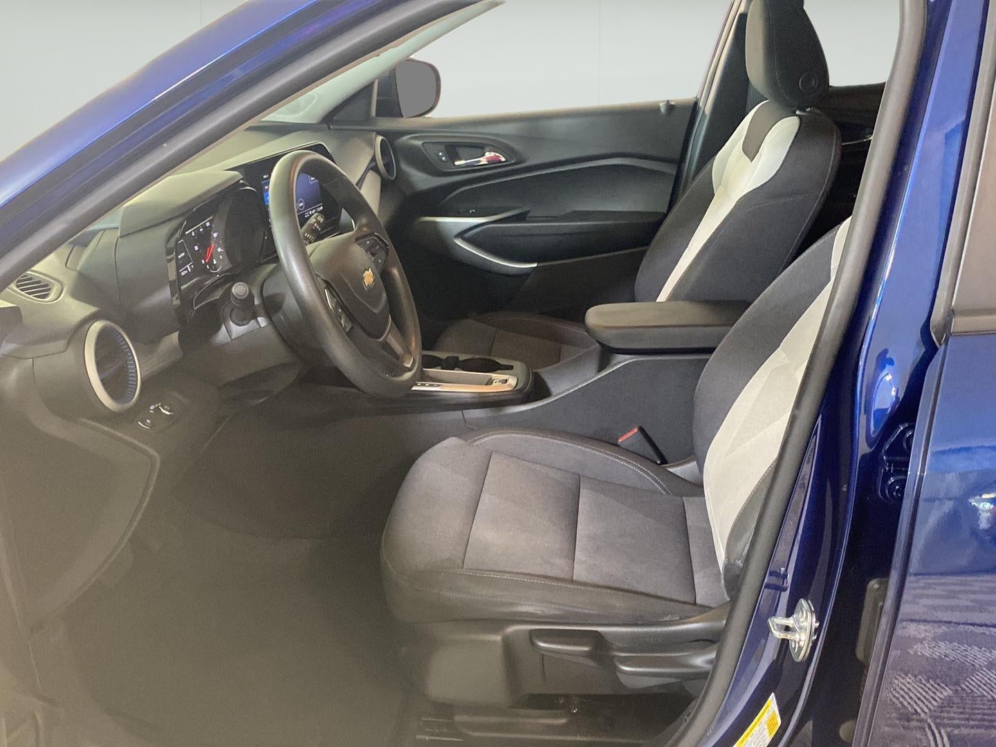2024 Chevrolet Trax LS - Photo 12