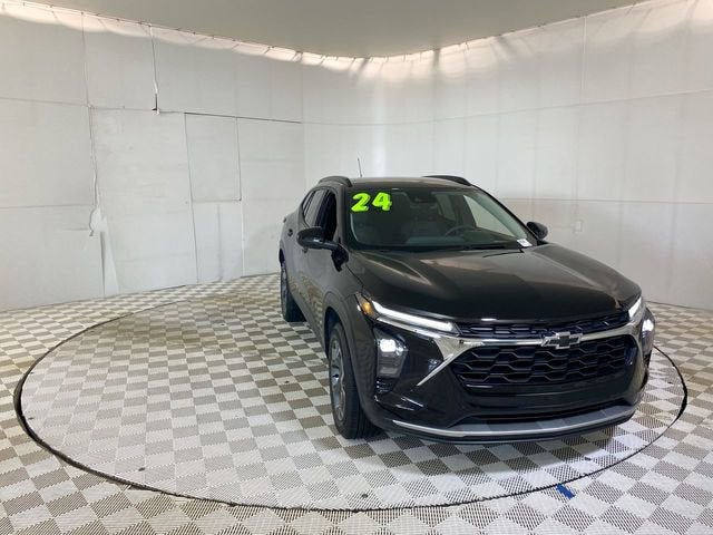 2024 Chevrolet Trax LT's photo