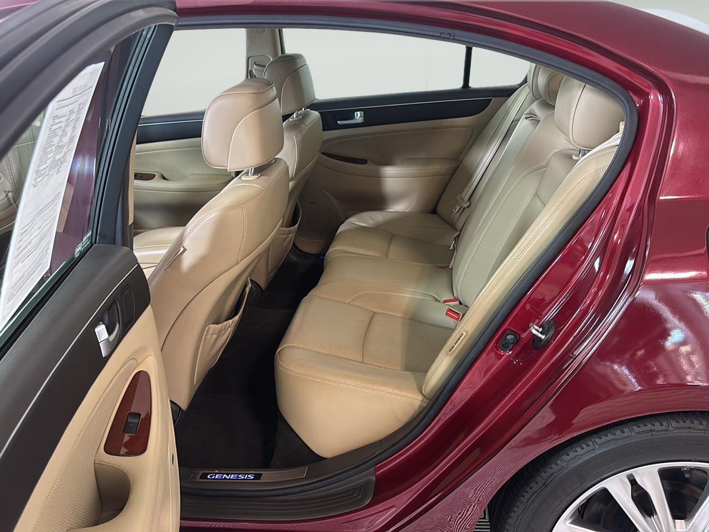 2012 Hyundai Genesis 4.6