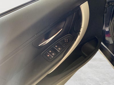 2017 BMW 3 Series 320i xDrive