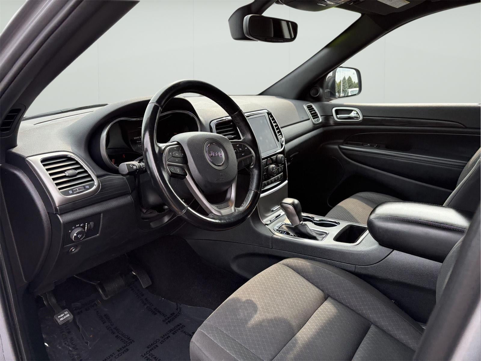 2020 Jeep Grand Cherokee Laredo E