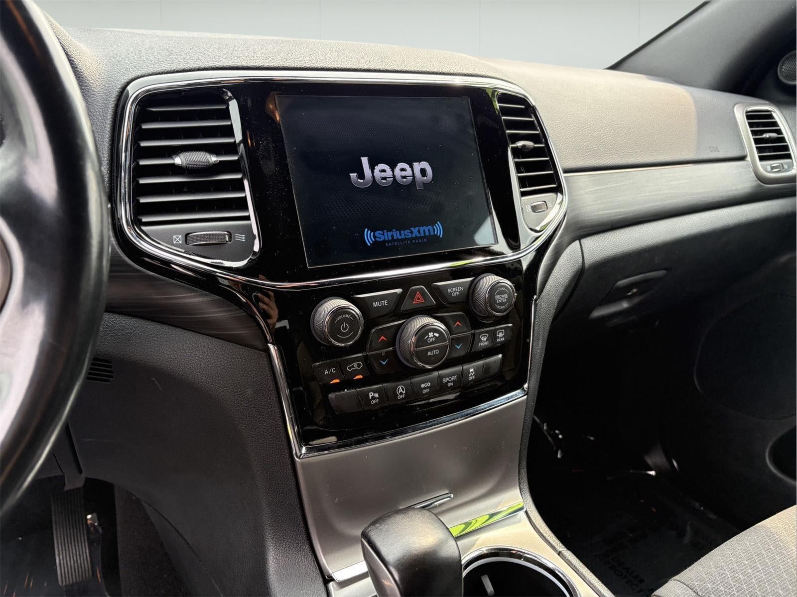 2020 Jeep Grand Cherokee Laredo E