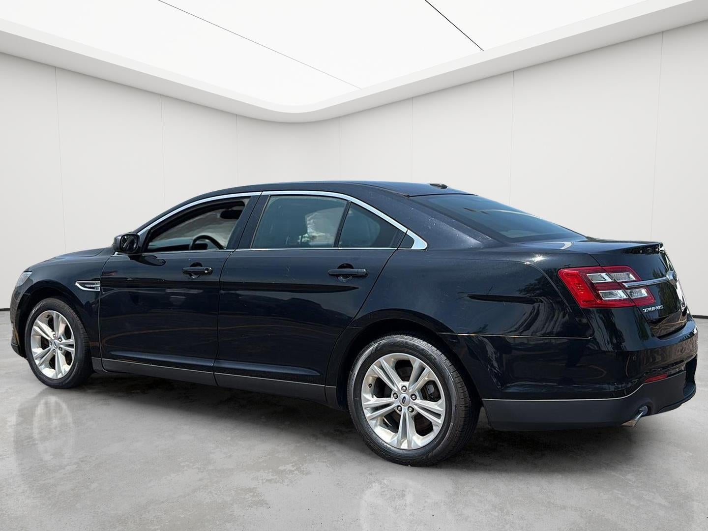 2016 Ford Taurus SEL