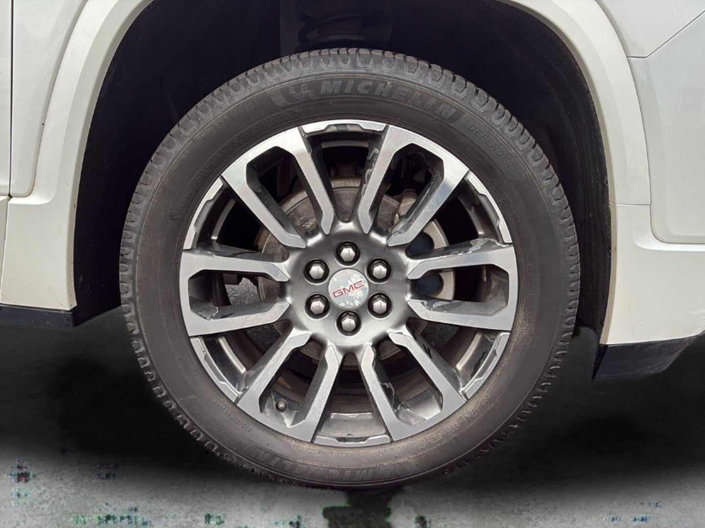 2020 GMC Acadia Denali