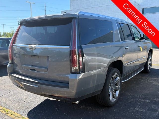 2017 Cadillac Escalade ESV Luxury