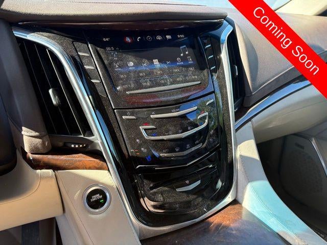 2017 Cadillac Escalade ESV Luxury