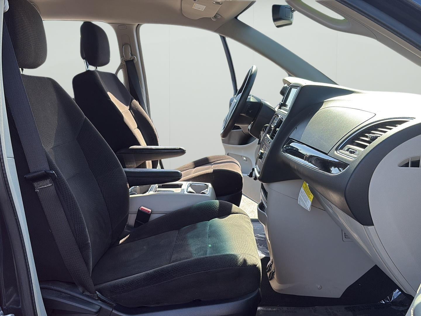 2013 Chrysler Town & Country Touring