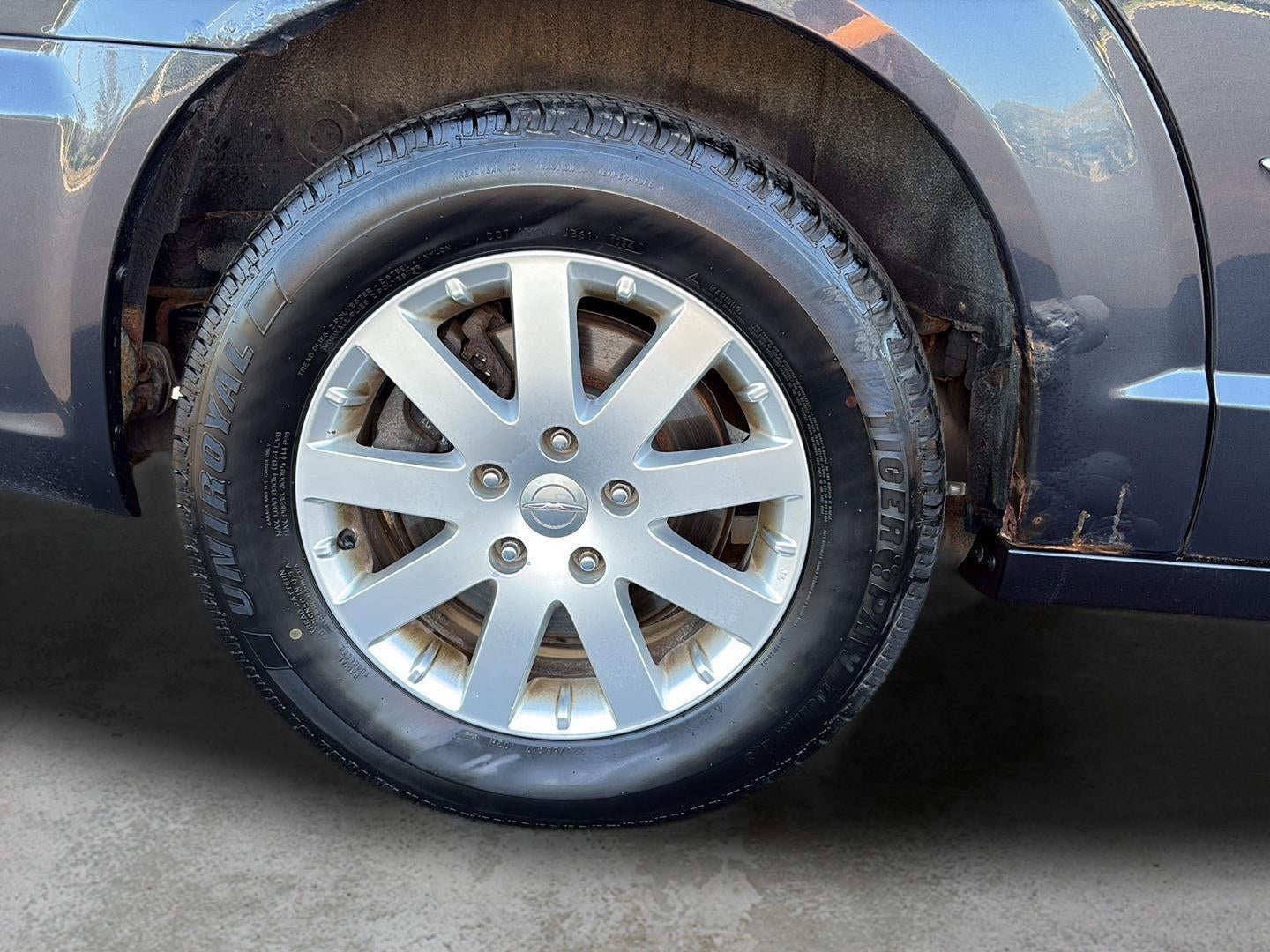 2013 Chrysler Town & Country Touring