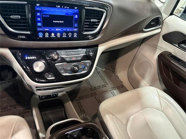 2017 Chrysler Pacifica Touring L Plus