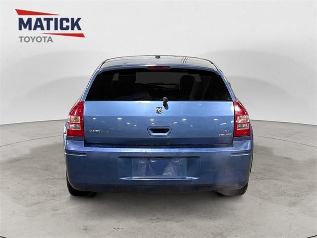 2007 Dodge Magnum Base