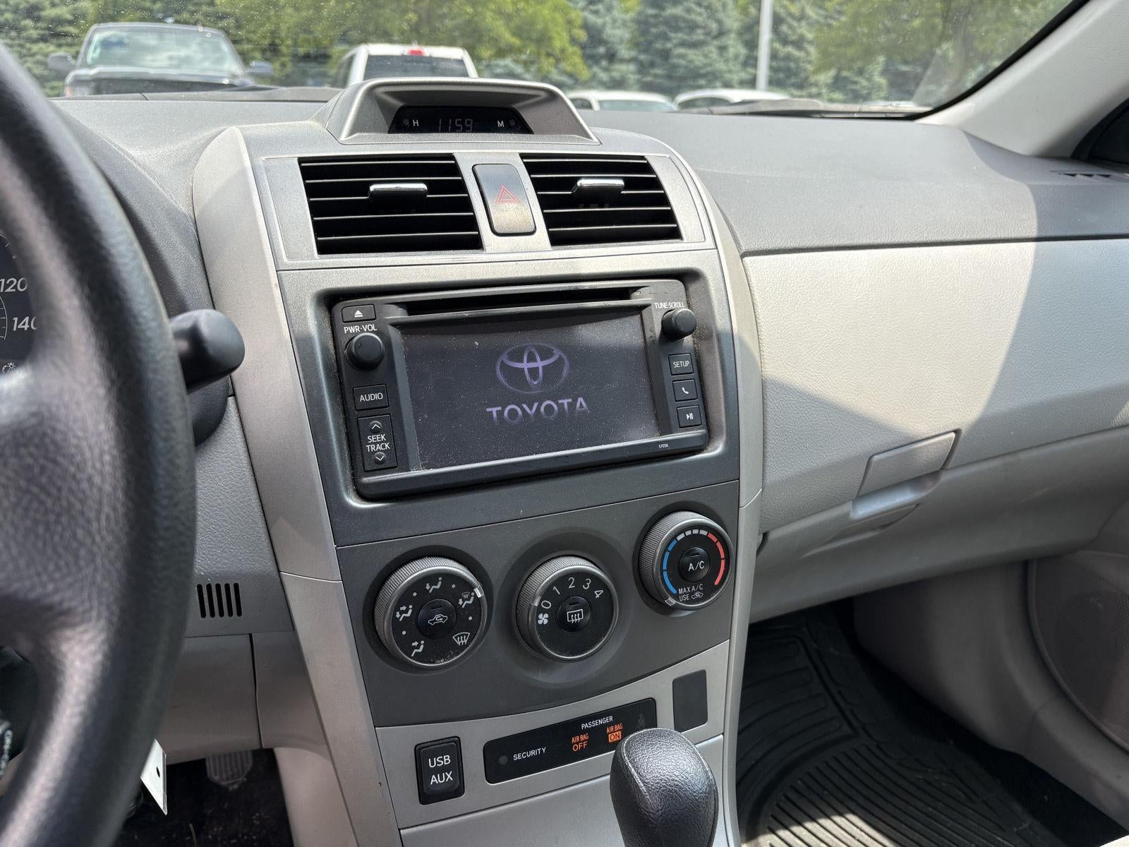 2013 Toyota Corolla LE