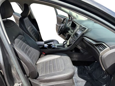 2016 Ford Fusion Hybrid SE