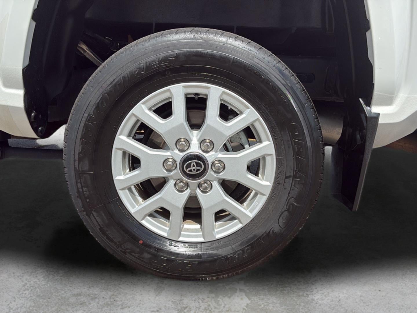2024 Toyota Tacoma SR5